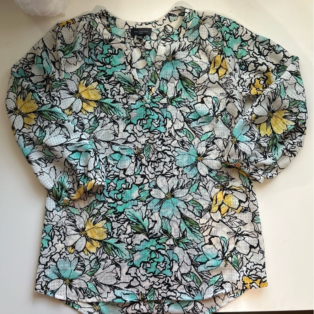 The Limited Womens Size XS Semi-Sheer Floral V-neck Popover Blouse 3/4 Sleeve